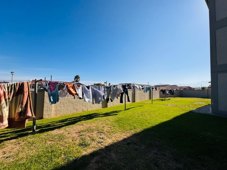 2 Bedroom Property for Sale in Anchorage Park Western Cape